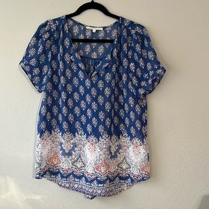 Daniel Rainn Blue and White Patterned Top